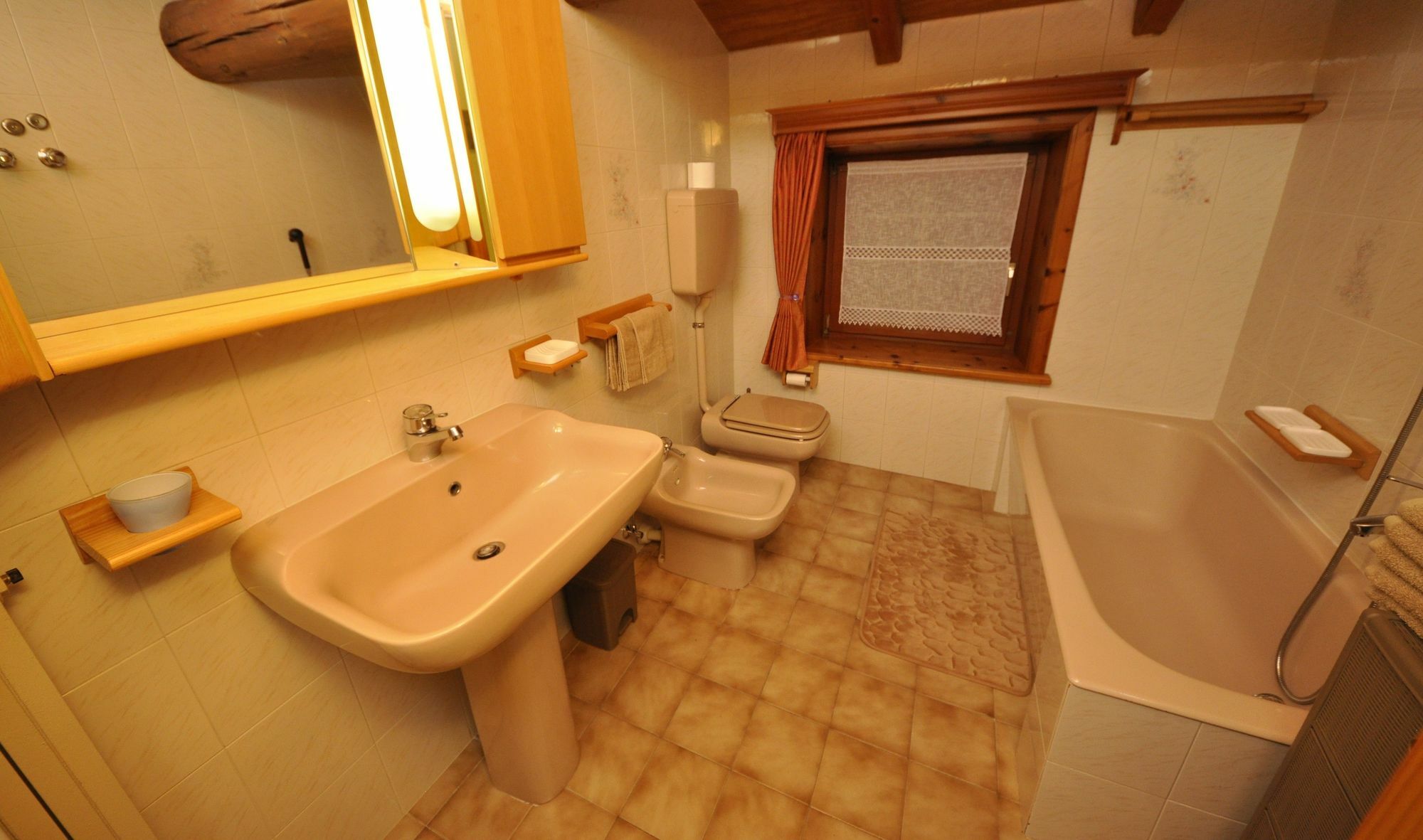 Appartamento Valeriano By Livigno Accomodation Eksteriør billede
